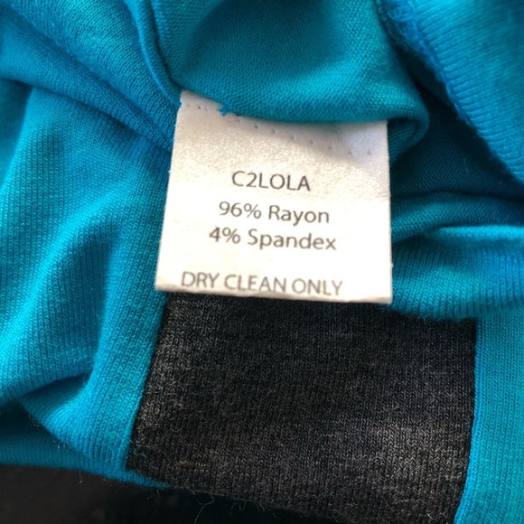 Capote blue oversized cold shoulder square Top Medium - Picture 7 of 7